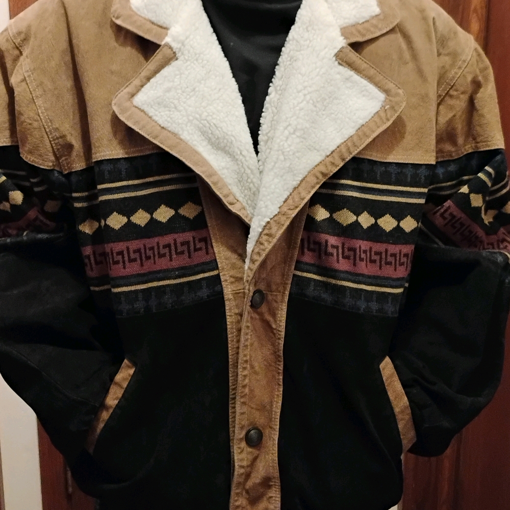 Men's Tan and Black Patterned Jacket with Sherpa Lining